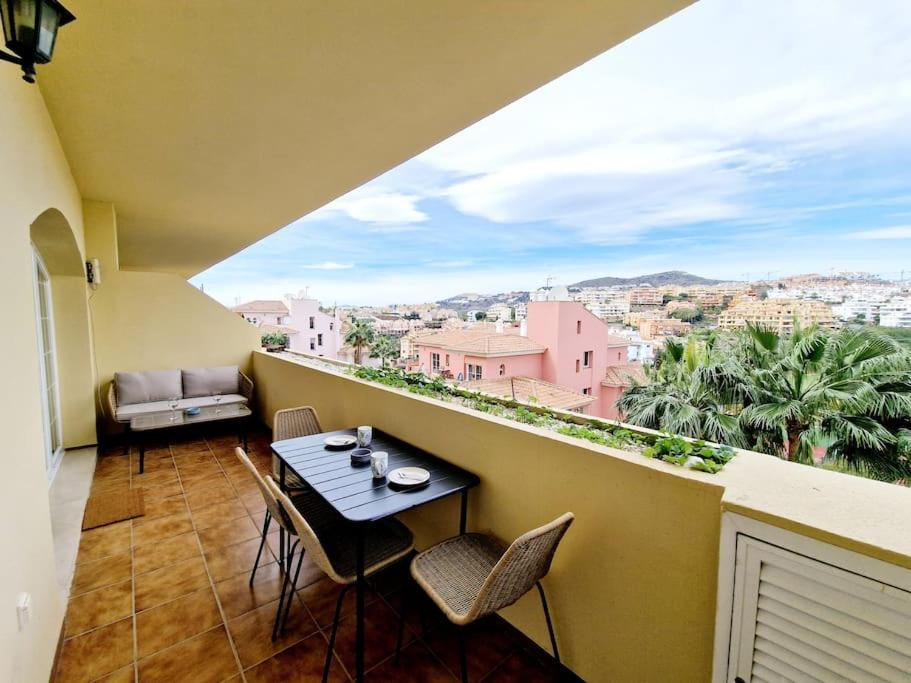 Appartement Royal Golf View: 2Br, Pools & Ac à Sitio de Calahonda Extérieur photo