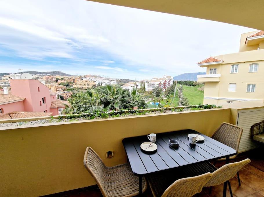Appartement Royal Golf View: 2Br, Pools & Ac à Sitio de Calahonda Extérieur photo