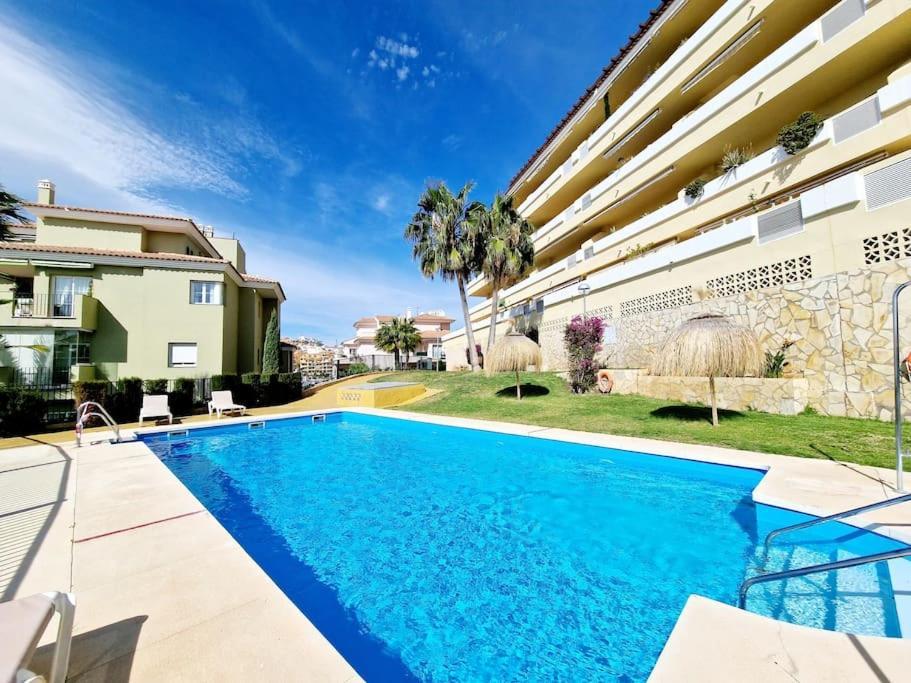 Appartement Royal Golf View: 2Br, Pools & Ac à Sitio de Calahonda Extérieur photo