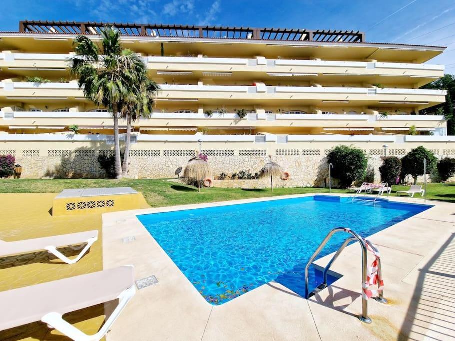 Appartement Royal Golf View: 2Br, Pools & Ac à Sitio de Calahonda Extérieur photo