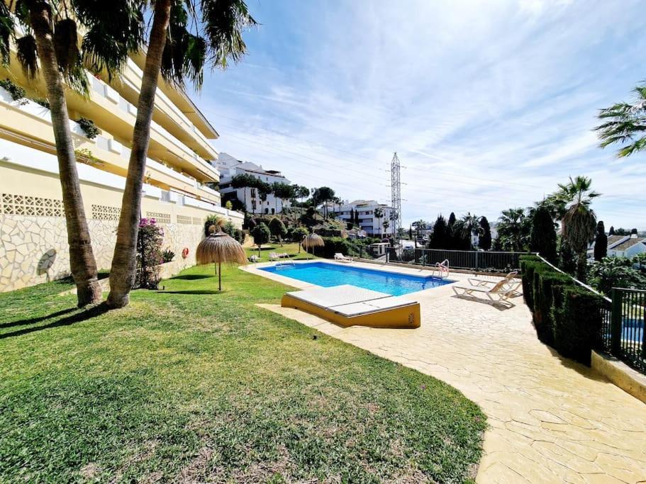 Appartement Royal Golf View: 2Br, Pools & Ac à Sitio de Calahonda Extérieur photo