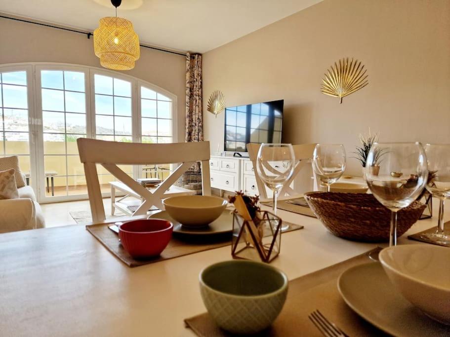 Appartement Royal Golf View: 2Br, Pools & Ac à Sitio de Calahonda Extérieur photo
