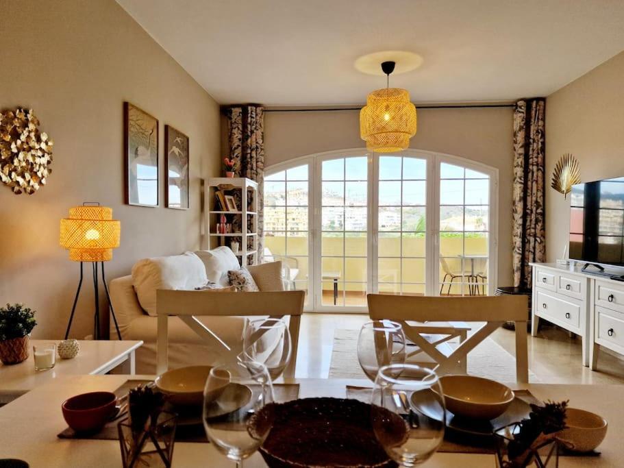 Appartement Royal Golf View: 2Br, Pools & Ac à Sitio de Calahonda Extérieur photo
