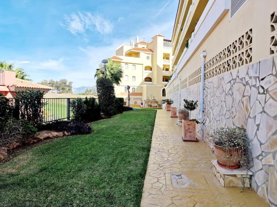 Appartement Royal Golf View: 2Br, Pools & Ac à Sitio de Calahonda Extérieur photo