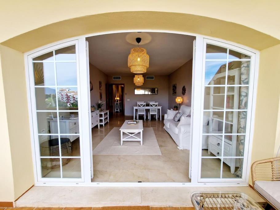 Appartement Royal Golf View: 2Br, Pools & Ac à Sitio de Calahonda Extérieur photo