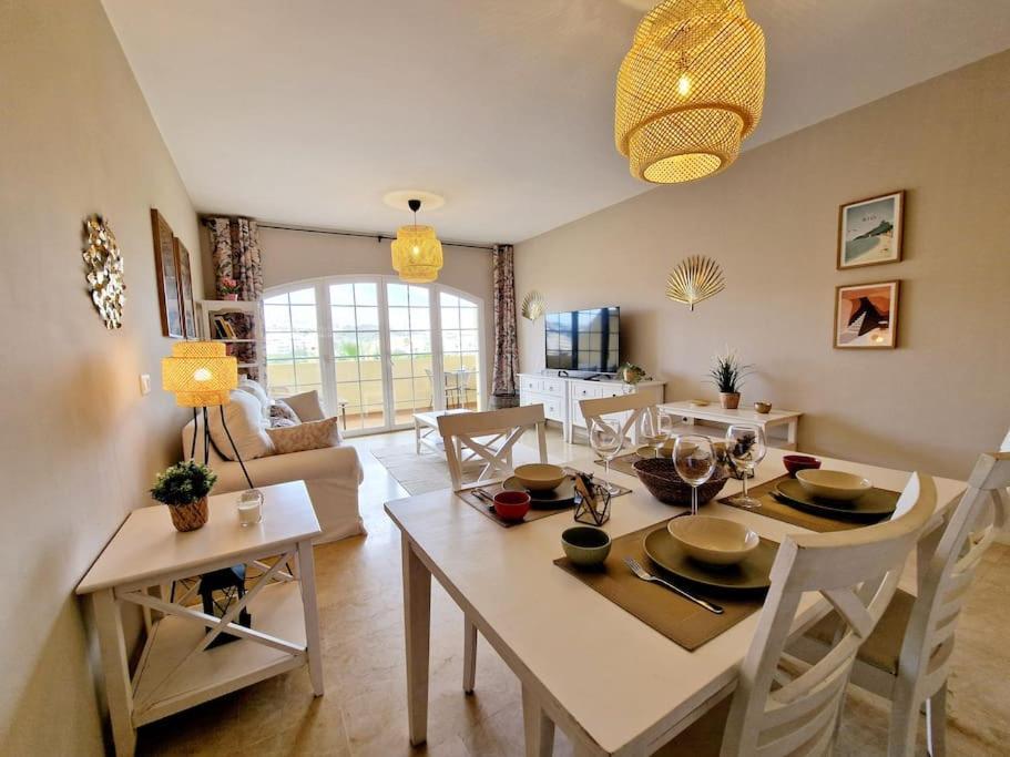 Appartement Royal Golf View: 2Br, Pools & Ac à Sitio de Calahonda Extérieur photo