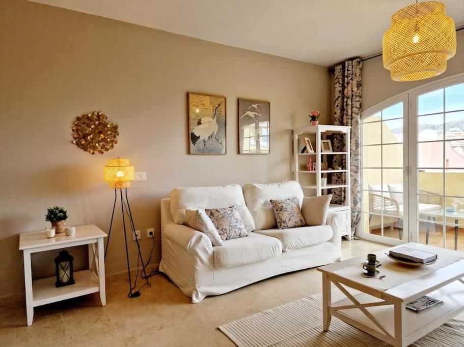 Appartement Royal Golf View: 2Br, Pools & Ac à Sitio de Calahonda Extérieur photo