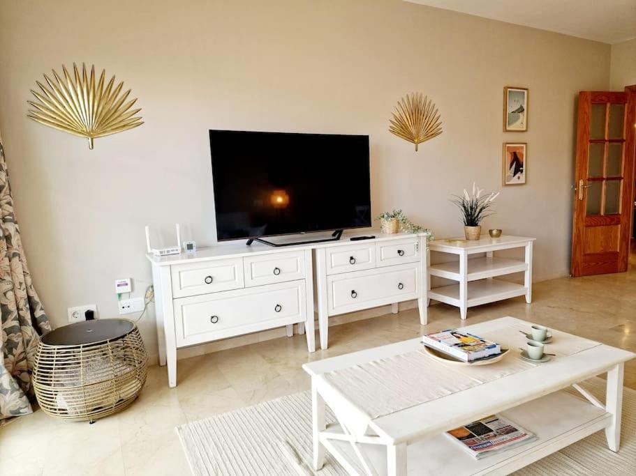 Appartement Royal Golf View: 2Br, Pools & Ac à Sitio de Calahonda Extérieur photo